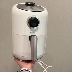 Dash White Air Fryer